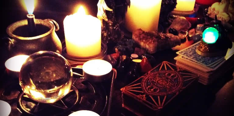 Twilight Ghost Hunts - tarot card readings
